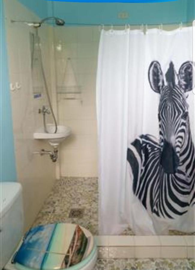 Gialyn'S Bed And Breakfast Loon Esterno foto
