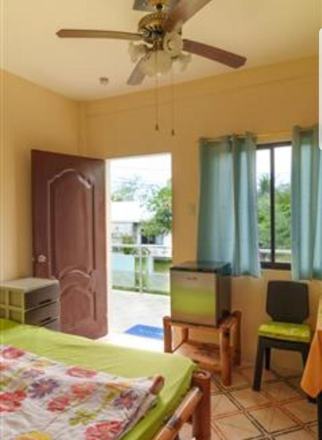 Gialyn'S Bed And Breakfast Loon Esterno foto